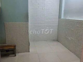 Phòng tầng trệt hẻm ôtô Cách mạng tháng 8