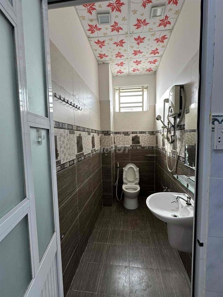 Phòng 16m2 có cửa sổ, ngay chợ Tân Trụ, p15, Tân Bình