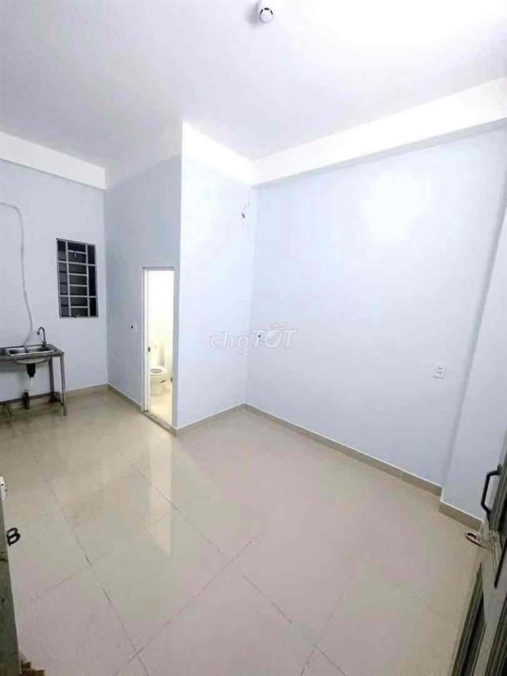 Phòng có máy lạnh gần ĐH Công Thương