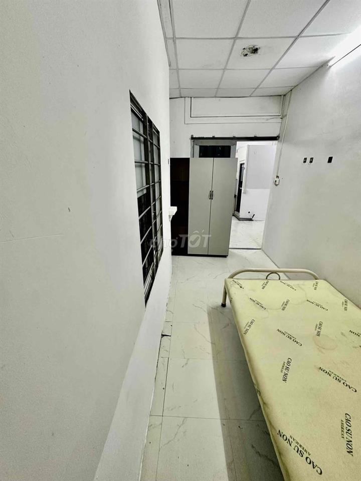 Cho thuê căn 2 phòng ngủ, phù hợp 4 người 4 xe