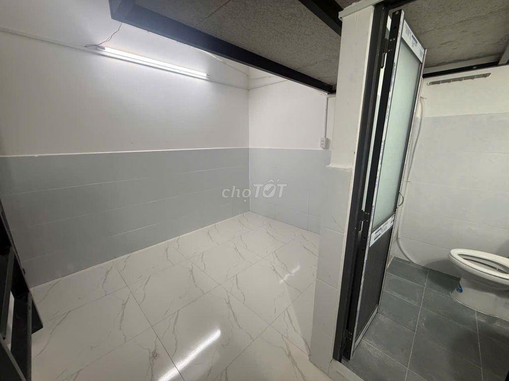 PHÒNG TRỌ CÓ GÁC GẦN HỌC VIỆN HÀNG KHÔNG GIÁ CHỈ 3TR8