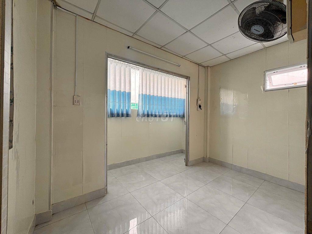 PENTHOUSE NGUYÊN TẦNG 2 PHÒNG NGỦ - CỬA SỔ TRỜI CỰC THOÁNG