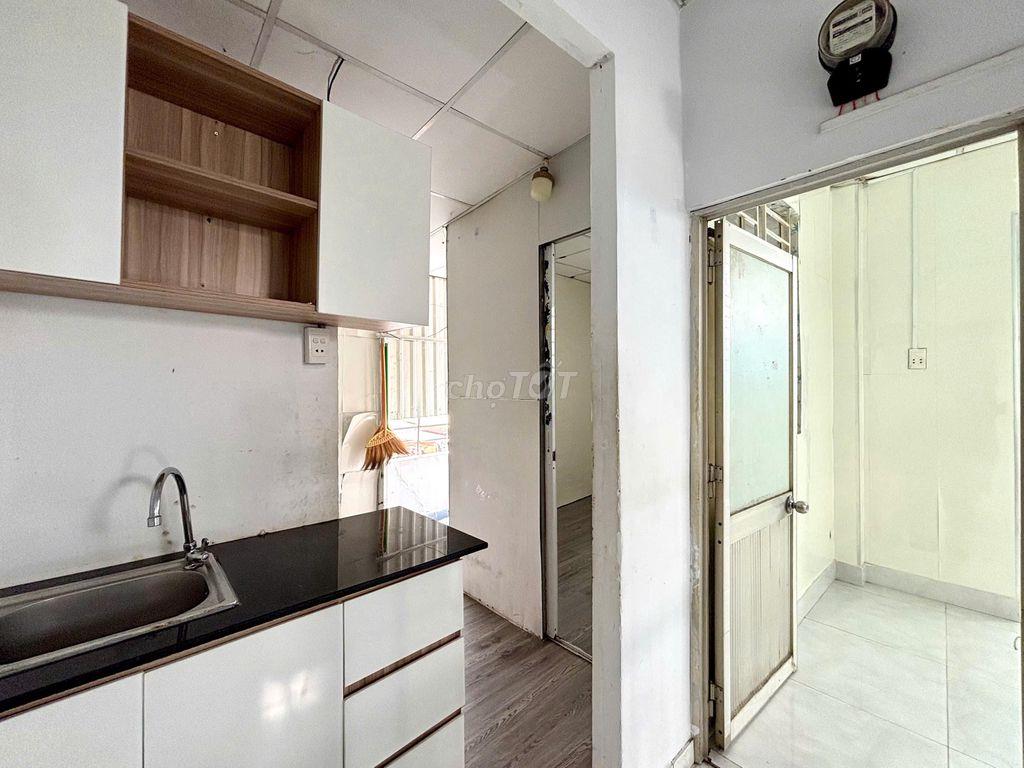 PENTHOUSE NGUYÊN TẦNG 2 PHÒNG NGỦ - CỬA SỔ TRỜI CỰC THOÁNG