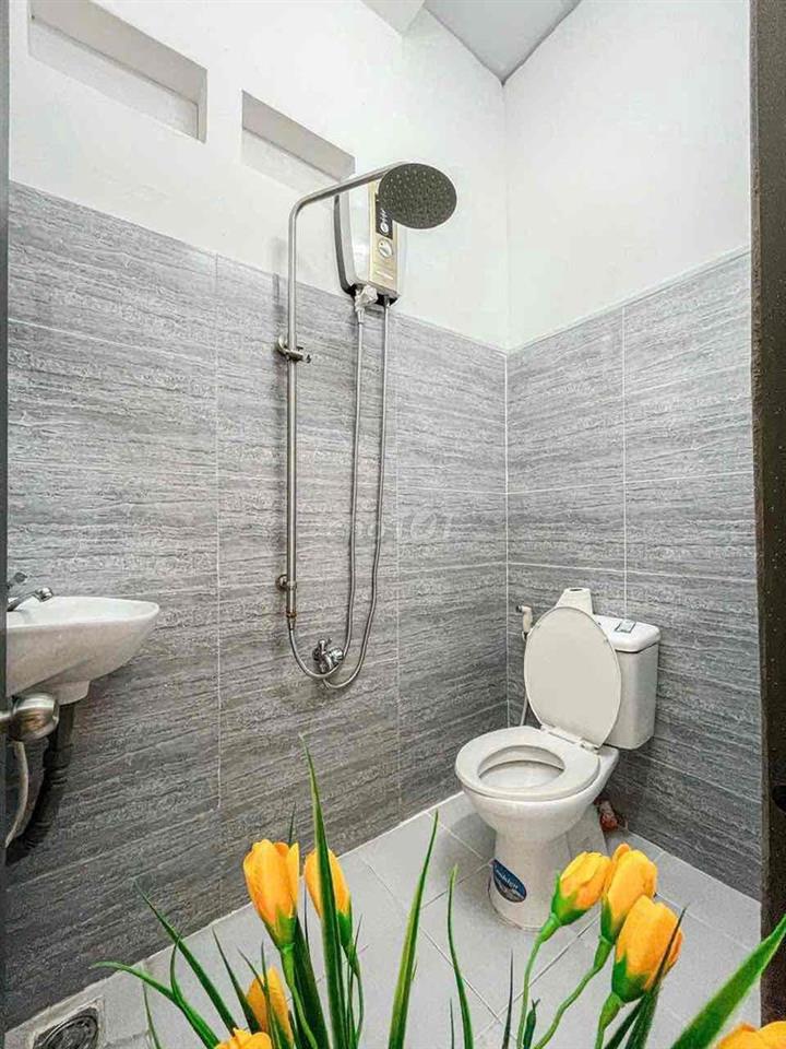 Chính chủ mặt tiền Thăng Long, Tân Bình còn trống 1 phòng