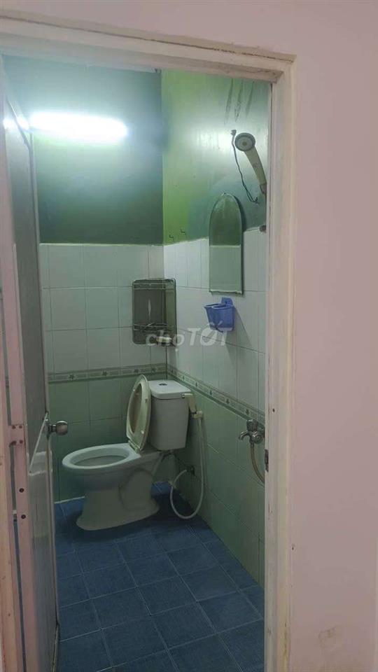 Phòng cho thuê có máy lạnh