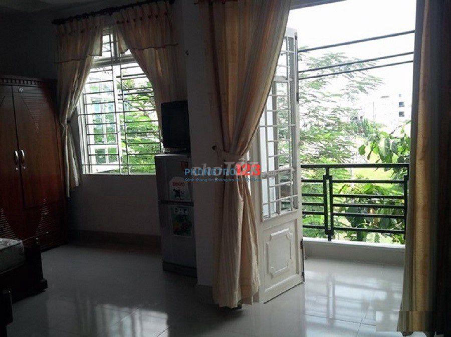 Cho thuê phòng trọ diện tích 25m2, đầy đủ tiện nghi gần sân bay TSN