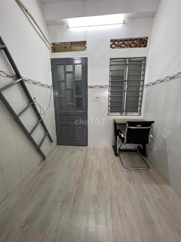 Phòng Trọ Nhất Chi Mai có gác gần Etown