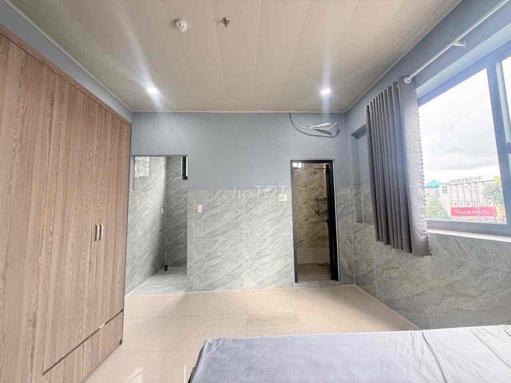 phòng MỚI_CÓ MÁY LẠNH_CỬA SỔ ngay HUIT_Giáp TÂN PHÚ,GV