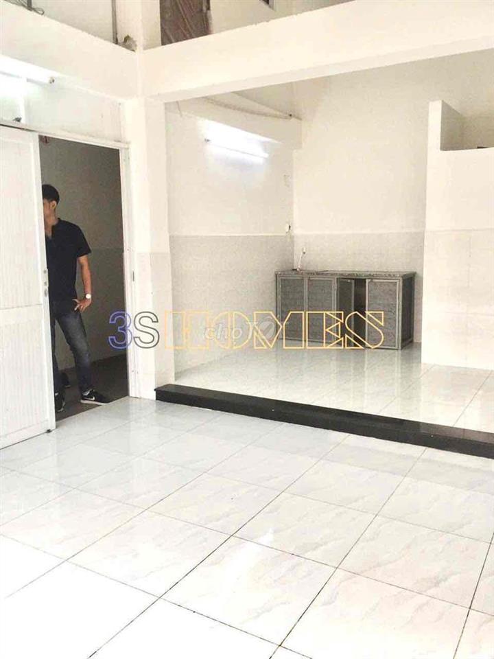 KIOT TRỆT 30m2 CÓ SÂN RỘNG RÃI