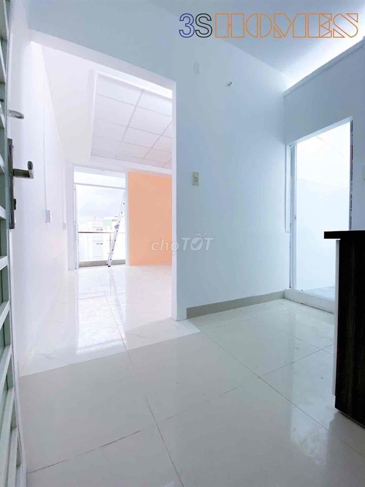 STUDIO TÁCH BẾP 1PN BAN CÔNG RIÊNG