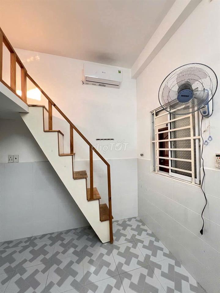 TRỌ MÁY LẠNH THOÁNG MÁT GẦN HVHK, HUFLIT, CÔNG THƯƠNG, VĂN HIẾN