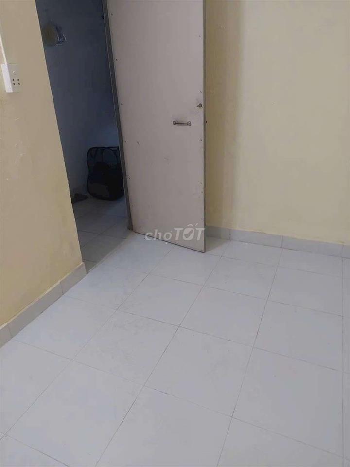 Phòng giá rẻ,giờ tự do Nguyễn Thanh Tuyền p2 TBình sau chợ Phạm V Hai 