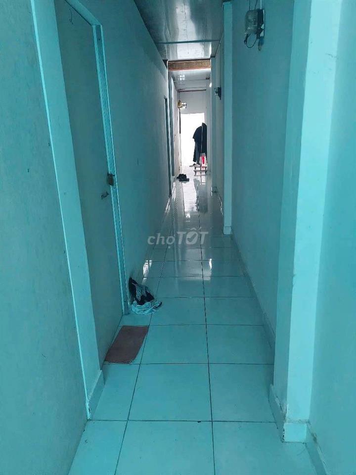 Phòng giá rẻ,giờ tự do Nguyễn Thanh Tuyền p2 TBình sau chợ Phạm V Hai 