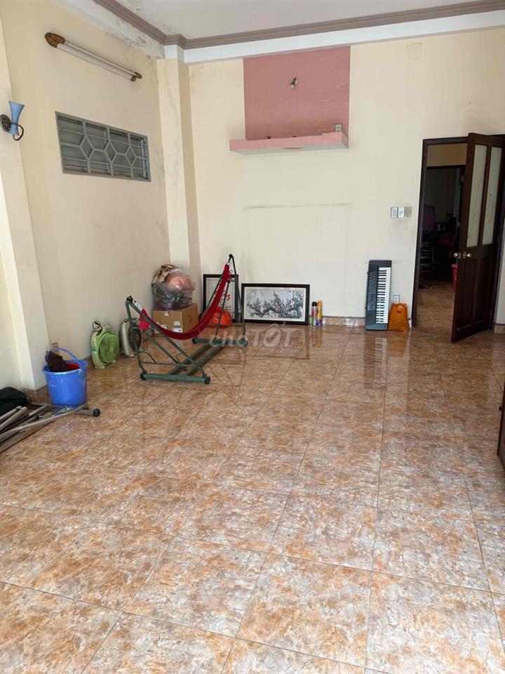 Cần cho nữ thuê 2 phòng tầng 2 gần chợ Tân Bình