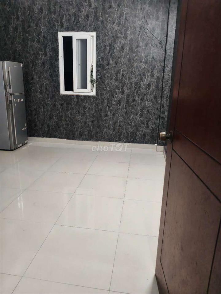 phòng trống ở nhà nguyên căn yên tĩnh sạch sẽ ib xem phòng ạ 