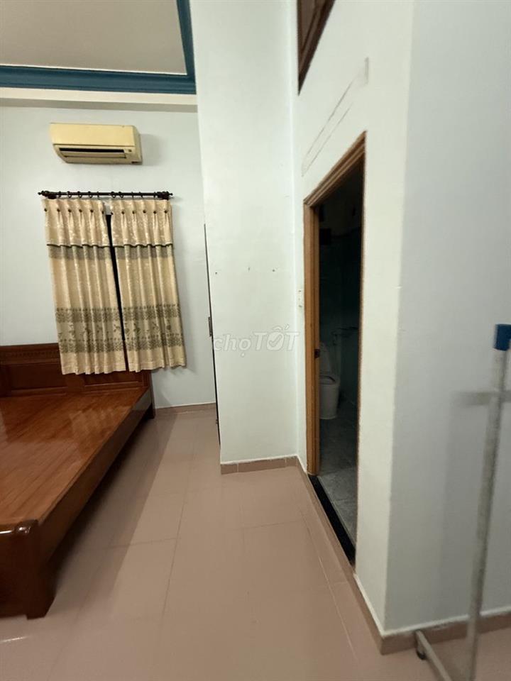 Cho thuê phòng đối diện Lotte Mart Cộng Hoà	