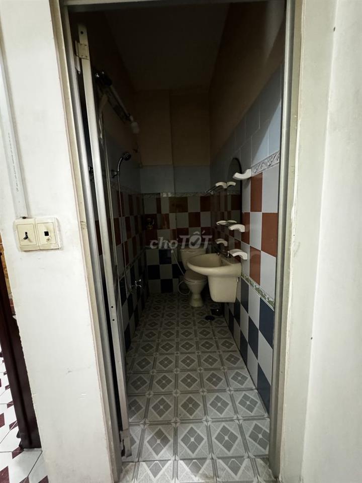 PHÒNG 25M2, FULL NỘI THẤT Q.TÂN BÌNH TIỆN DI CHUYỂN CÁC KHU VỰC