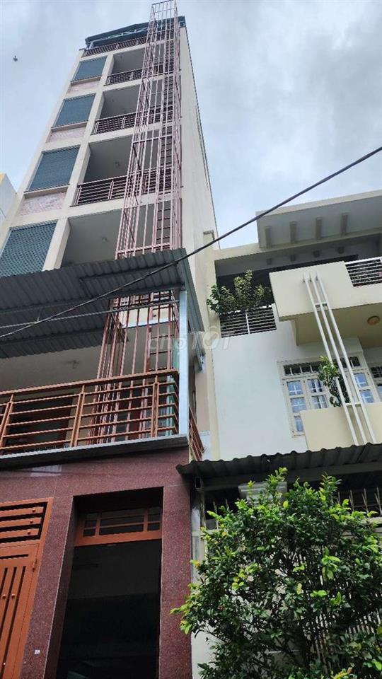 Phòng đẹp thang máy khóa vân tay