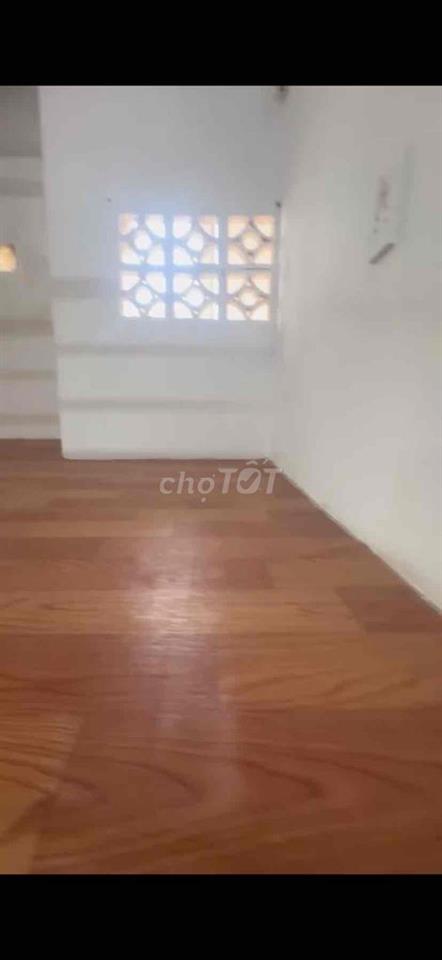 PASS PHÒNG Ở ĐẦU THÁNG 7 - CÓ GÁC