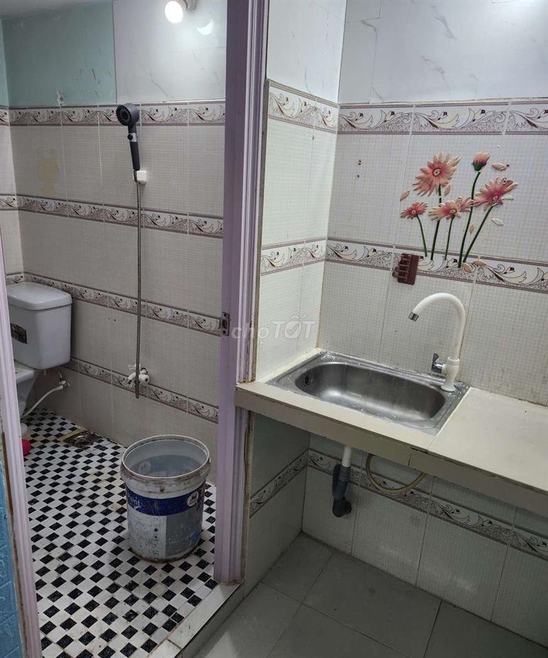 Phòng trọ 20m² sạch sẽ,an ninh,giá thuê 2tr5/tháng giờ giấc tự do.