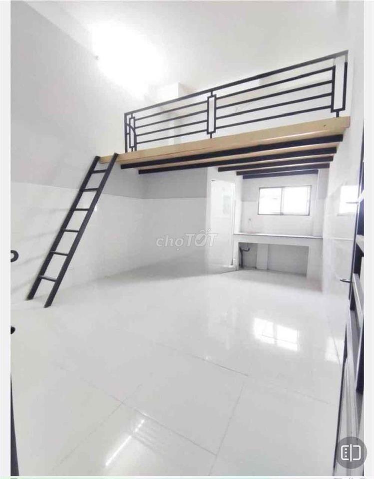 TRỌ GẦN CHỢ HOÀNG HOA THÁM- CÓ MÁY LẠNH