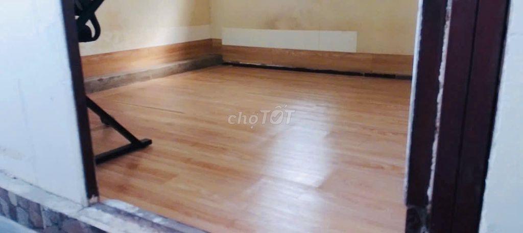 Cho 1-2 người độc thân, thuê phòng Lầu 2, đẹp giá rẻ, đủ nội thất