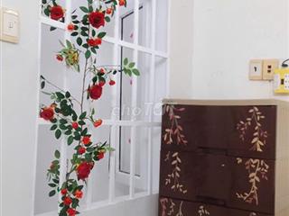 Cho 1-2 người độc thân, thuê phòng Lầu 2, đẹp giá rẻ, đủ nội thất