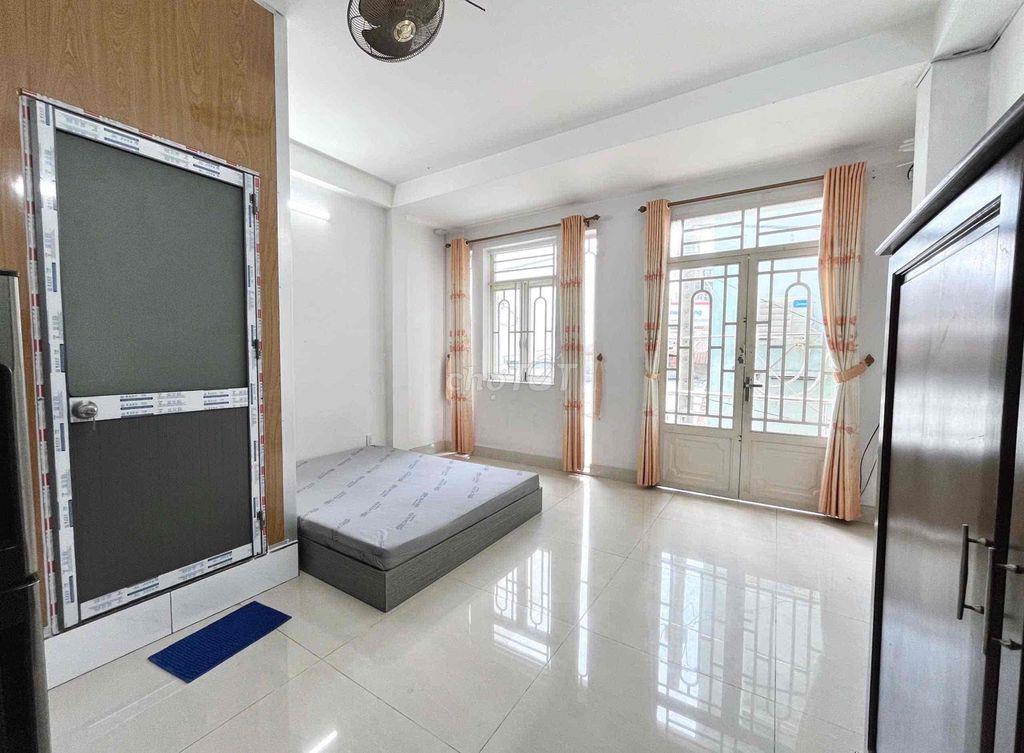 CHO THUÊ PHÒNG SIÊU RỘNG VÀ CÓ BANCOL SÁT LÝ THƯỜNG KIỆT