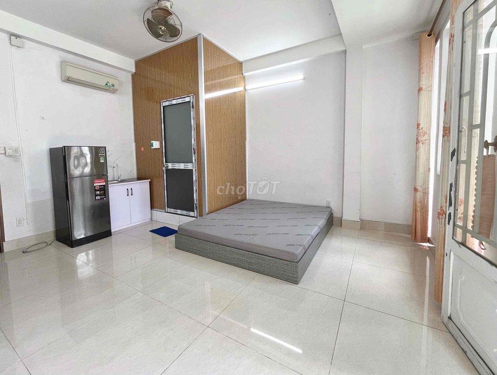 CHO THUÊ PHÒNG SIÊU RỘNG VÀ CÓ BANCOL SÁT LÝ THƯỜNG KIỆT