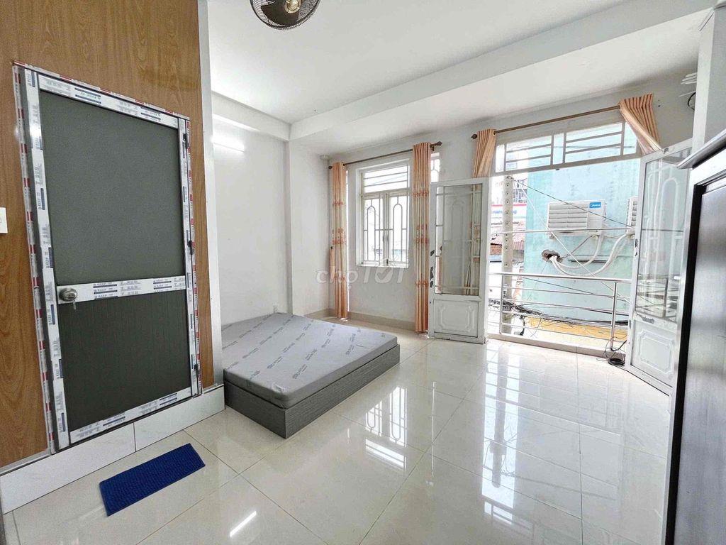 CHO THUÊ PHÒNG SIÊU RỘNG VÀ CÓ BANCOL SÁT LÝ THƯỜNG KIỆT