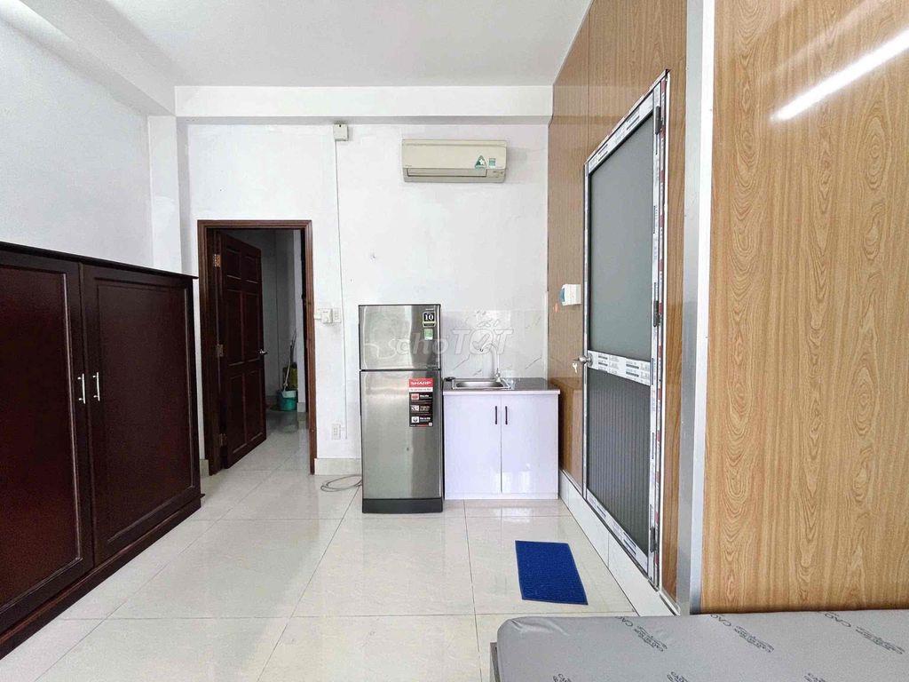 CHO THUÊ PHÒNG SIÊU RỘNG VÀ CÓ BANCOL SÁT LÝ THƯỜNG KIỆT