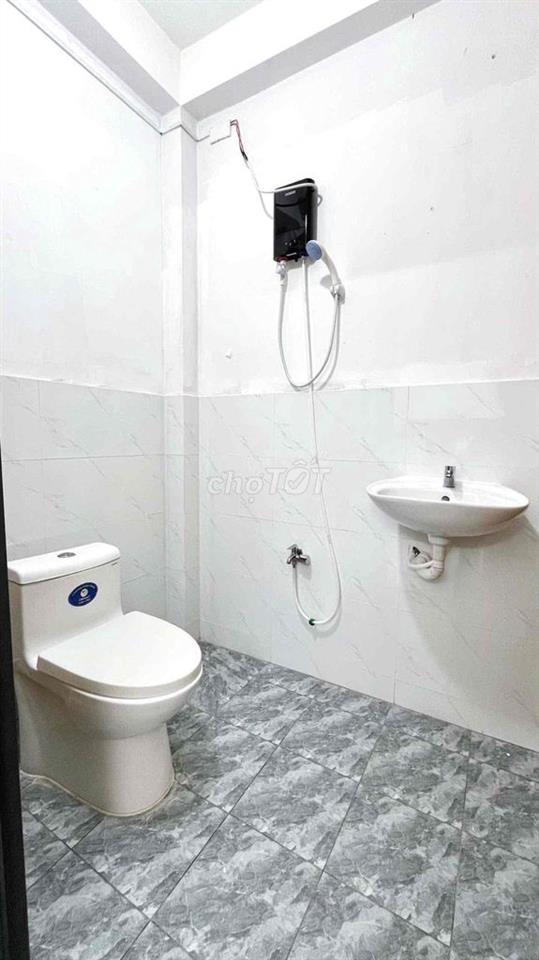 CHO THUÊ PHÒNG SIÊU RỘNG VÀ CÓ BANCOL SÁT LÝ THƯỜNG KIỆT