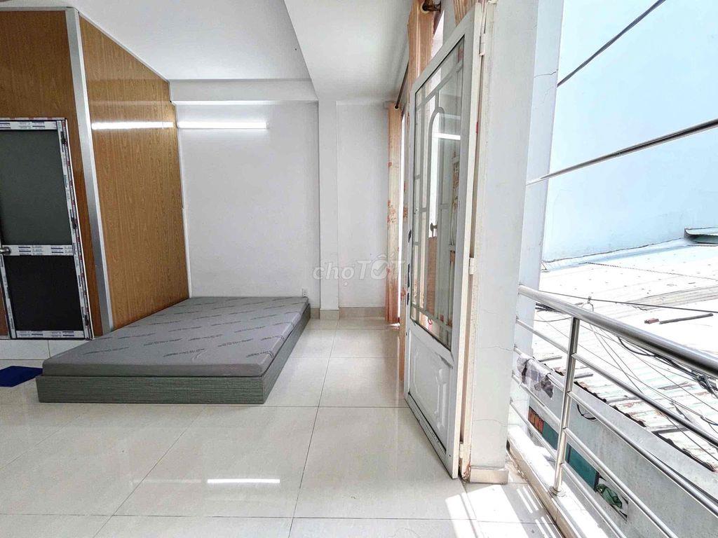 CHO THUÊ PHÒNG SIÊU RỘNG VÀ CÓ BANCOL SÁT LÝ THƯỜNG KIỆT