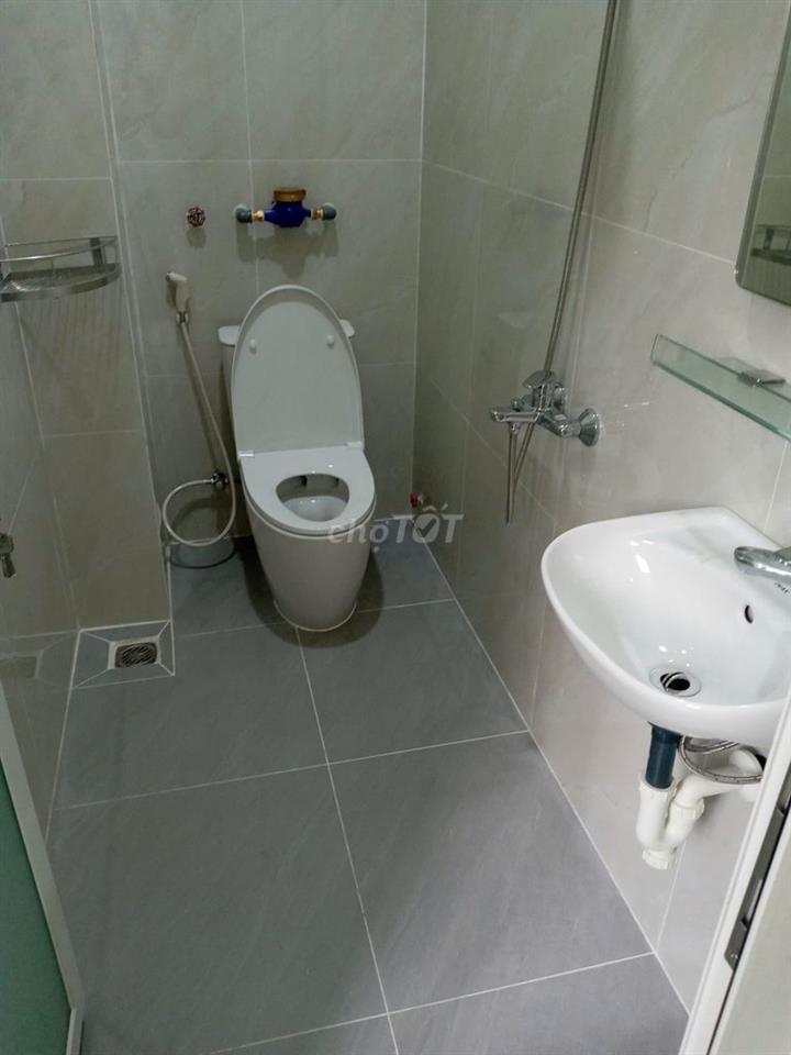 Phòng máy lạnh Lạc Long Quân mới xây