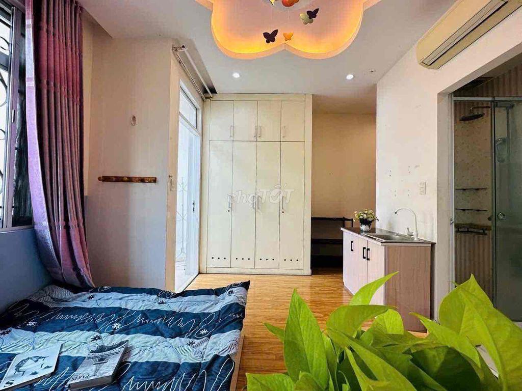 ⚡️ CĂN HỘ BAN CÔNG  | FULL NỘI THẤT |NGAY VINCOM CỘNG HOÀ ⚡️