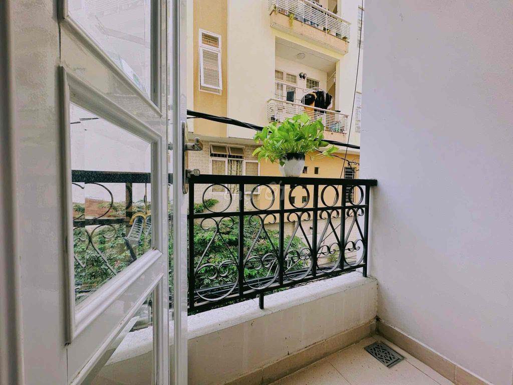 ⚡️ CĂN HỘ BAN CÔNG  | FULL NỘI THẤT |NGAY VINCOM CỘNG HOÀ ⚡️