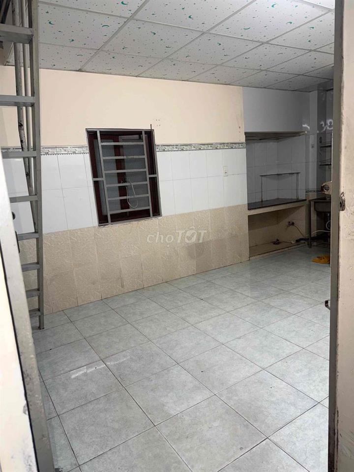 Phòng 25m² Có Gác, Không Chung Chủ, Gần Sân Bay TSN – 3 Triệu