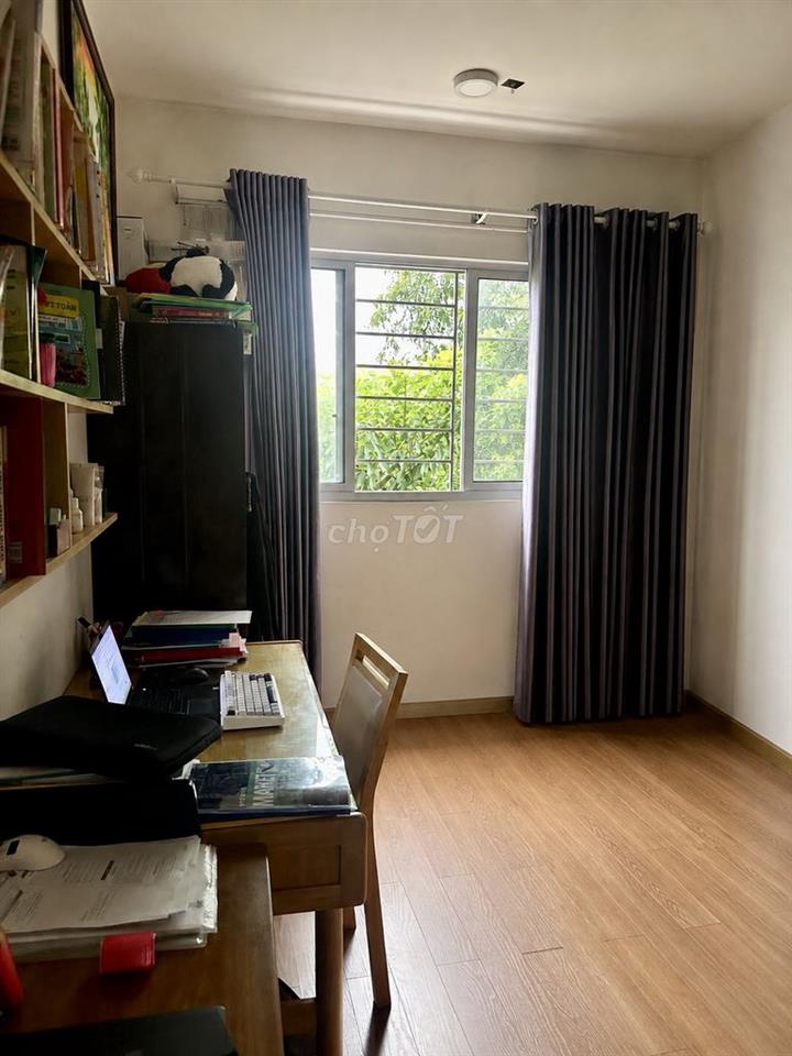 Cho Thuê căn hộ 3PN view công viên 