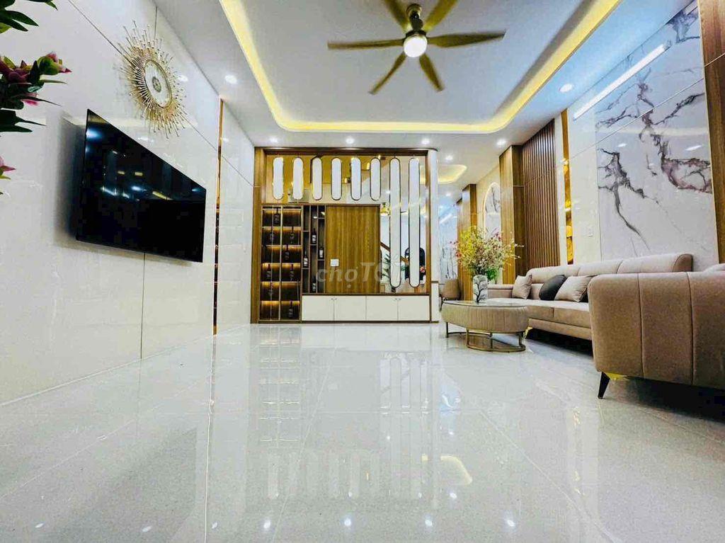 Nhà HXH 1T3L Phan Huy Ích. DT: 5 x13 nở hậu