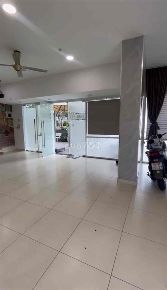 Bán căn hộ góc tầng trệt sổ hồng vĩnh viễn thuận tiện ở và kinh doanh