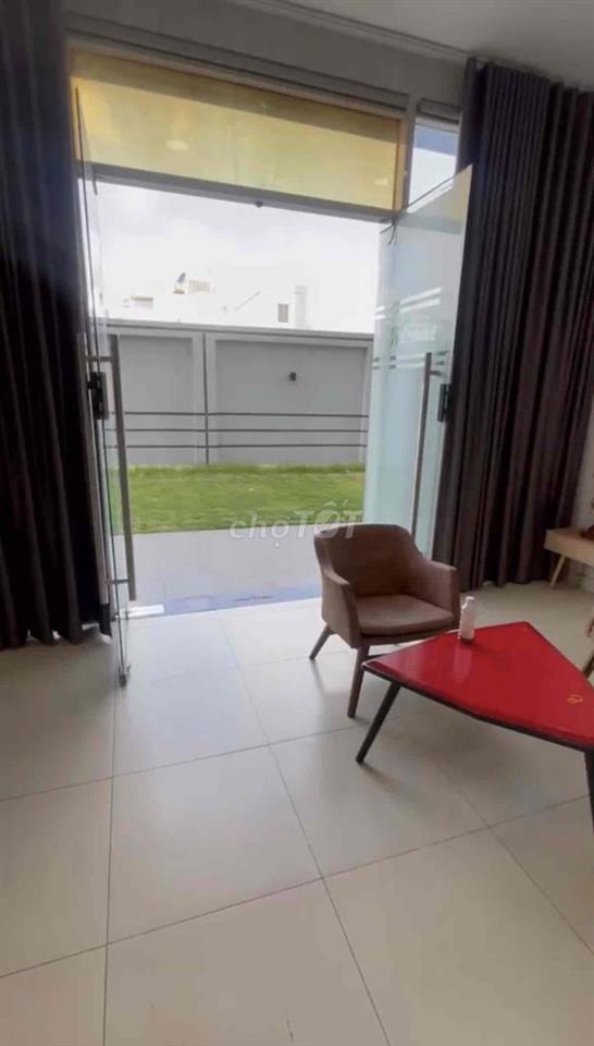 Bán căn hộ góc tầng trệt sổ hồng vĩnh viễn thuận tiện ở và kinh doanh