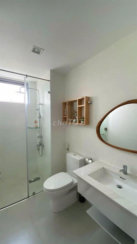 Căn hộ Palm Heights 80M 2pn 2wc hướng đong nam view hồ bơi