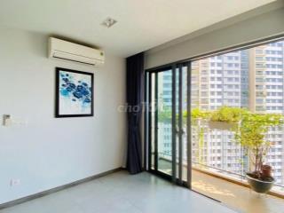 Căn hộ Palm Heights 80M 2pn 2wc hướng đong nam view hồ bơi
