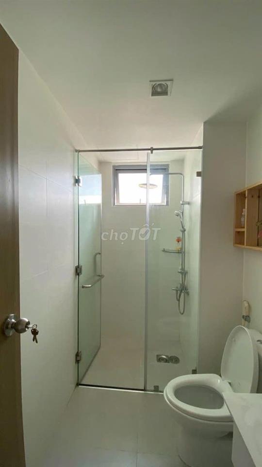 Căn hộ Palm Heights 80M 2pn 2wc hướng đong nam view hồ bơi