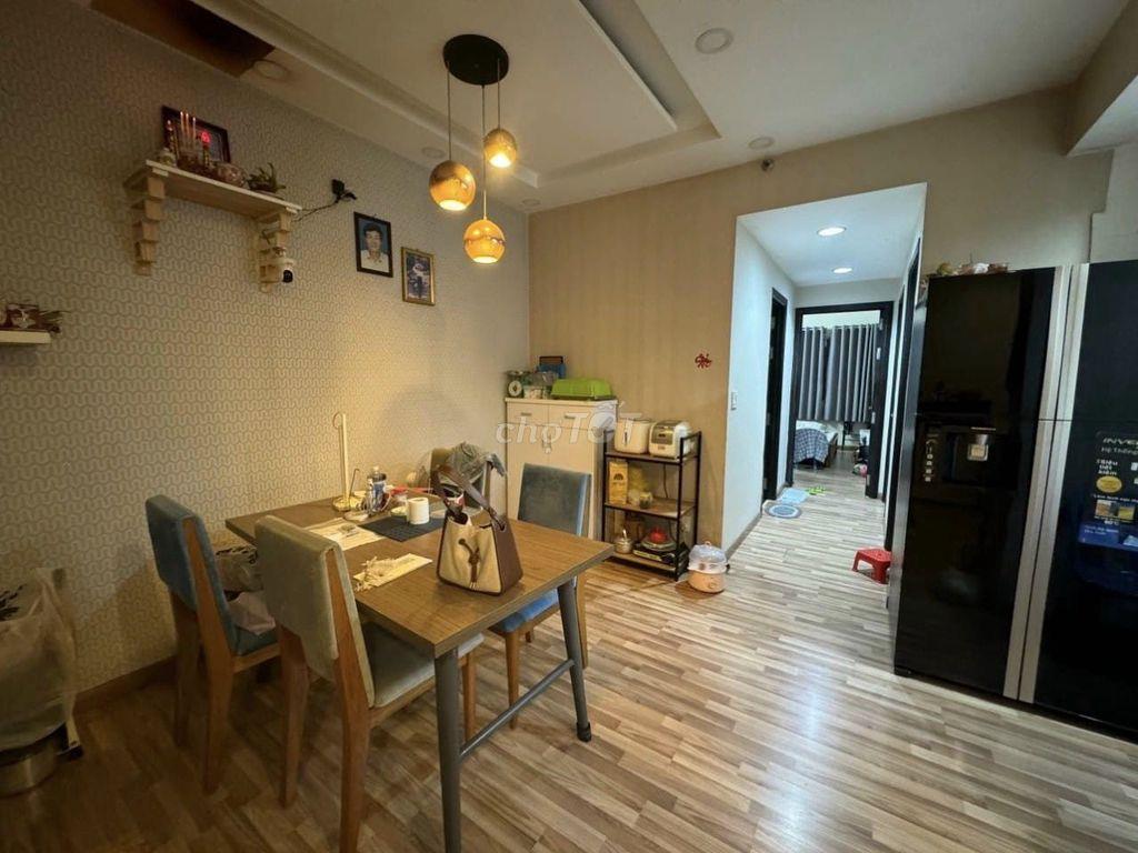 Chính chủ bán gấp căn 2pn chung cư Carilon 2
