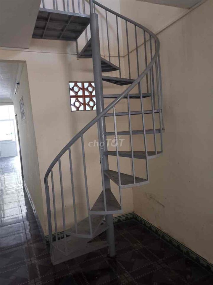 Bán nhà MTKD đường CN11,dt:4x25m,cấp4-có gác lửng,q.tân phú