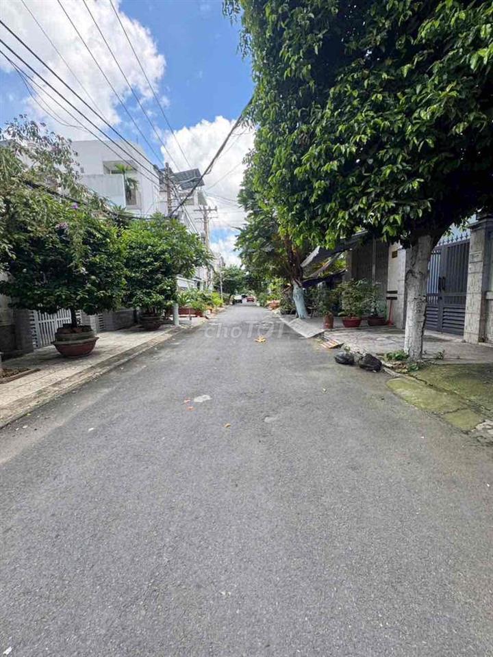 Bán nhà MtNB đường Dc,dt:4x14m,2lầu-St,ptay thanh,q.tân phú
