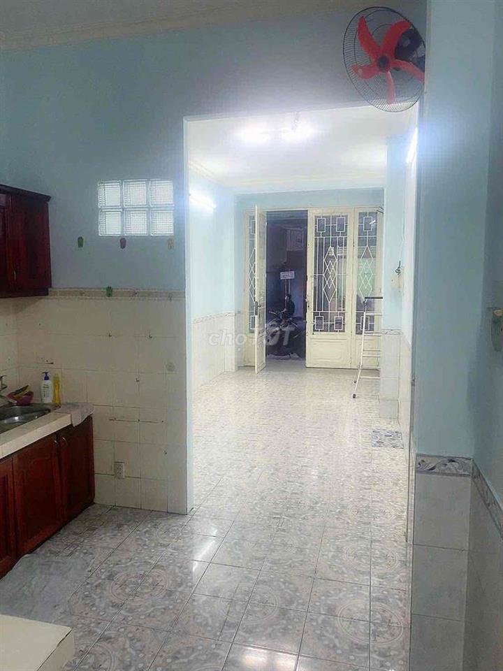 Cho thuê nhà nguyên căn Bà Hạt,p4,dt:3x12m,4lầu,5Pn-4wc,q.10