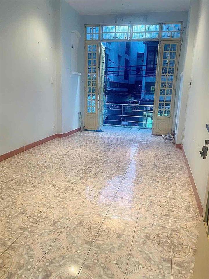 Cho thuê nhà nguyên căn Bà Hạt,p4,dt:3x12m,4lầu,5Pn-4wc,q.10