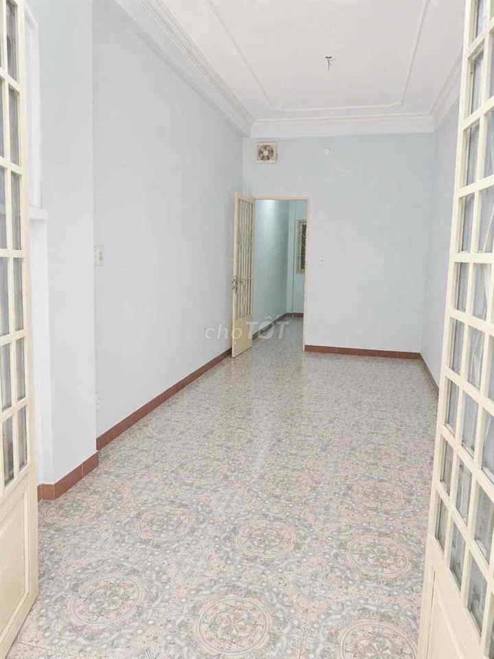 Cho thuê nhà nguyên căn Bà Hạt,p4,dt:3x12m,4lầu,5Pn-4wc,q.10